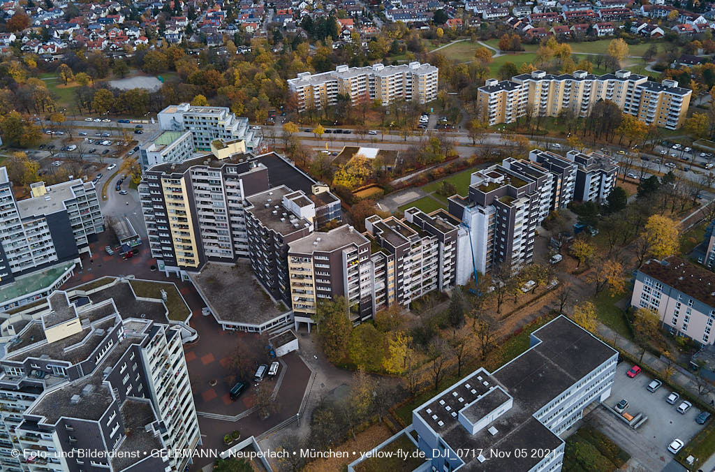 05.11.2021 - Marx-Zentrum und Wohnanalge Karl-Marx-Ring 52-62