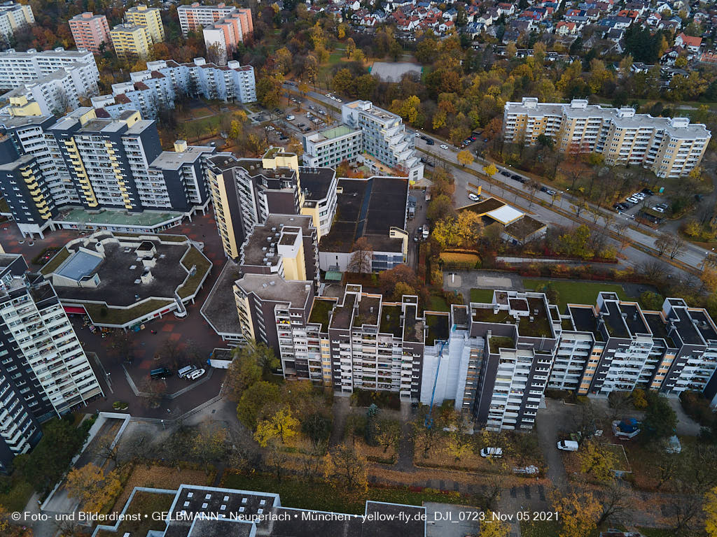 05.11.2021 - Marx-Zentrum und Wohnanalge Karl-Marx-Ring 52-62