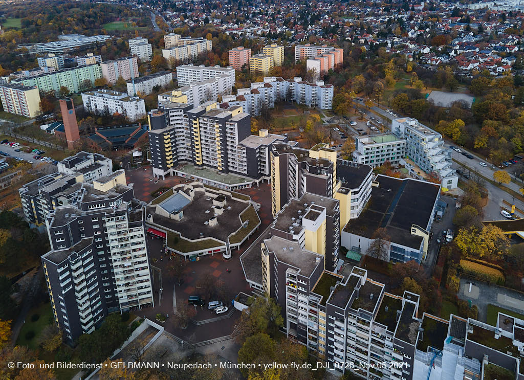 05.11.2021 - Marx-Zentrum und Wohnanalge Karl-Marx-Ring 52-62