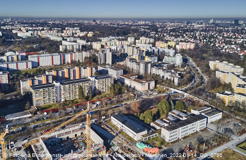14.01.2022 - Marx-Zentrum, Studentenwohnheim und Wohnanlage Karl-Marx-Ring 52-62 und KMR 53-57c