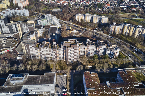 14.01.2022 - Marx-Zentrum, Studentenwohnheim und Wohnanlage Karl-Marx-Ring 52-62 und KMR 53-57c