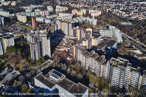 14.01.2022 - Marx-Zentrum, Studentenwohnheim und Wohnanlage Karl-Marx-Ring 52-62 und KMR 53-57c