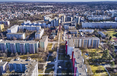 09.02.2022 - Marx-Zentrum, Studentenwohnheim und Wohnanlage Karl-Marx-Ring 52-62 und KMR 53-57c