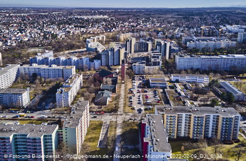 09.02.2022 - Marx-Zentrum, Studentenwohnheim und Wohnanlage Karl-Marx-Ring 52-62 und KMR 53-57c