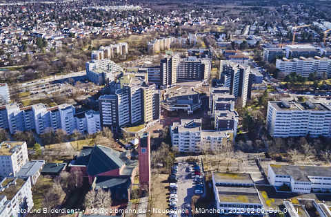 09.02.2022 - Marx-Zentrum, Studentenwohnheim und Wohnanlage Karl-Marx-Ring 52-62 und KMR 53-57c