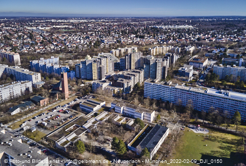 09.02.2022 - Marx-Zentrum, Studentenwohnheim und Wohnanlage Karl-Marx-Ring 52-62 und KMR 53-57c