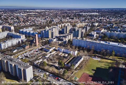 09.02.2022 - Marx-Zentrum, Studentenwohnheim und Wohnanlage Karl-Marx-Ring 52-62 und KMR 53-57c