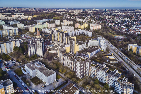 09.02.2022 - Marx-Zentrum, Studentenwohnheim und Wohnanlage Karl-Marx-Ring 52-62 und KMR 53-57c
