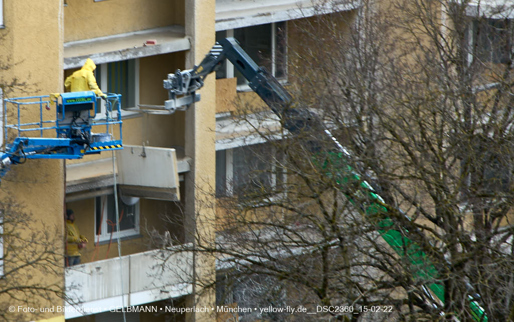 15.02.2022 - Kreissäge an der Großsanierung am Karl-Marx-Ring