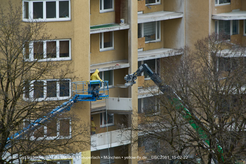 15.02.2022 - Kreissäge an der Großsanierung am Karl-Marx-Ring