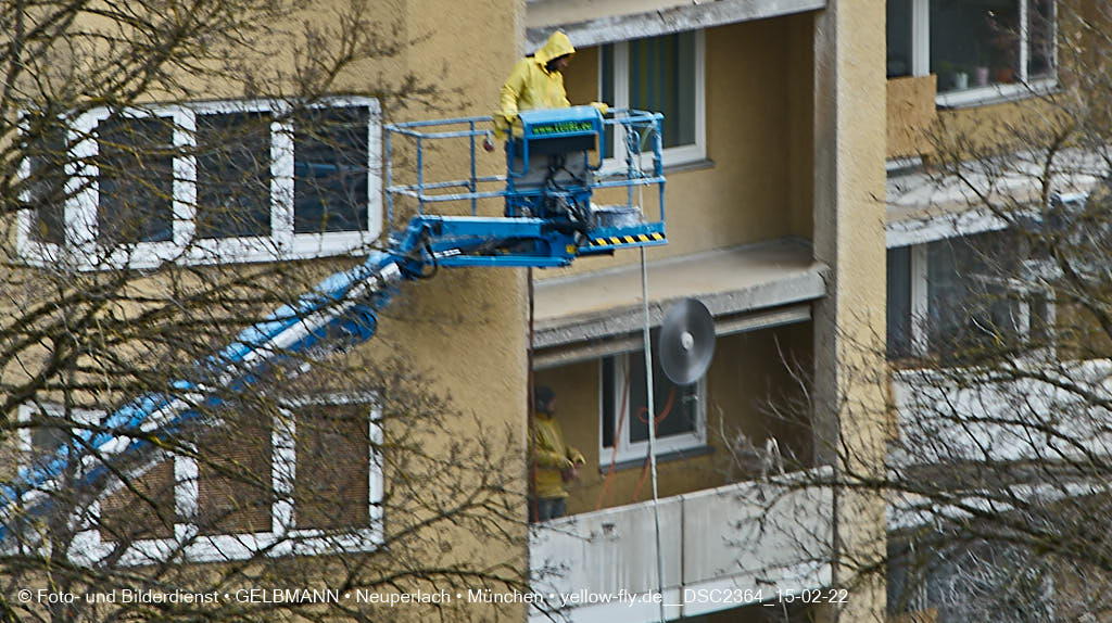 15.02.2022 - Kreissäge an der Großsanierung am Karl-Marx-Ring