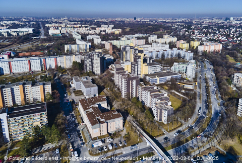 09.03.2022 - Marx-Zentrum, Studentenwohnheim und Wohnanlage Karl-Marx-Ring 52-62 und KMR 53-57c
