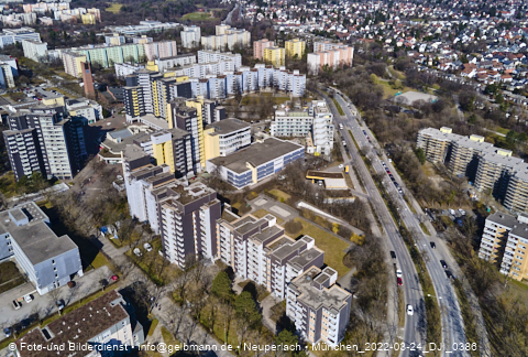 24.03.2022 - Marx-Zentrum, Studentenwohnheim und Wohnanlage Karl-Marx-Ring 52-62 und KMR 53-57c