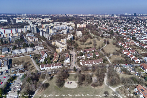 24.03.2022 - Marx-Zentrum, Studentenwohnheim und Wohnanlage Karl-Marx-Ring 52-62 und KMR 53-57c