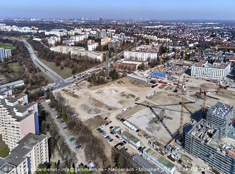24.03.2022 - Marx-Zentrum, Studentenwohnheim und Wohnanlage Karl-Marx-Ring 52-62 und KMR 53-57c