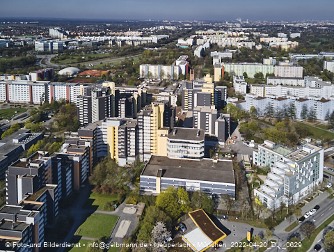 20.04.2024 - Marx-Zentrum, Studentenwohnheim und Wohnanlage Karl-Marx-Ring 52-62 und KMR 53-57c
