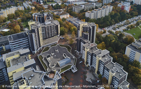 13.10.2022 - Marx-Zentrum, Studentenwohnheim und Wohnanlage Karl-Marx-Ring 52-62 und KMR 53-57c