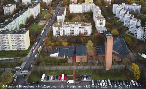 19.11.2022 - Marx-Zentrum, Studentenwohnheim und Wohnanlage Karl-Marx-Ring 52-62 und KMR 53-57c