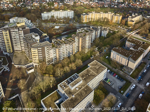 07.12.2022 - Marx-Zentrum, Studentenwohnheim und Wohnanlage Karl-Marx-Ring 52-62 und KMR 53-57c