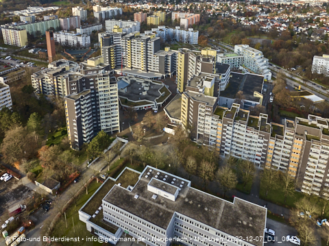 07.12.2022 - Marx-Zentrum, Studentenwohnheim und Wohnanlage Karl-Marx-Ring 52-62 und KMR 53-57c