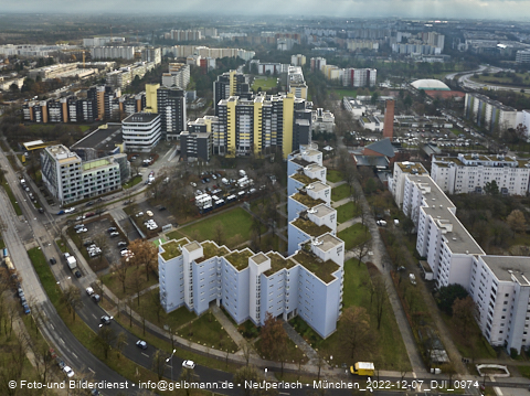 07.12.2022 - Marx-Zentrum, Studentenwohnheim und Wohnanlage Karl-Marx-Ring 52-62 und KMR 53-57c