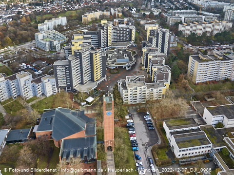 07.12.2022 - Marx-Zentrum, Studentenwohnheim und Wohnanlage Karl-Marx-Ring 52-62 und KMR 53-57c