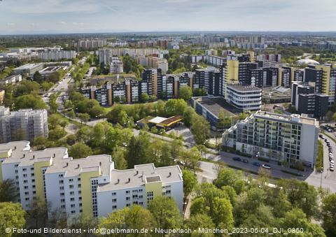 04.05.2023 - Marx-Zentrum, Studentenwohnheim, Wohnanlage Karl-Marx-Ring 52-62, KMR 53-57c Umgebung