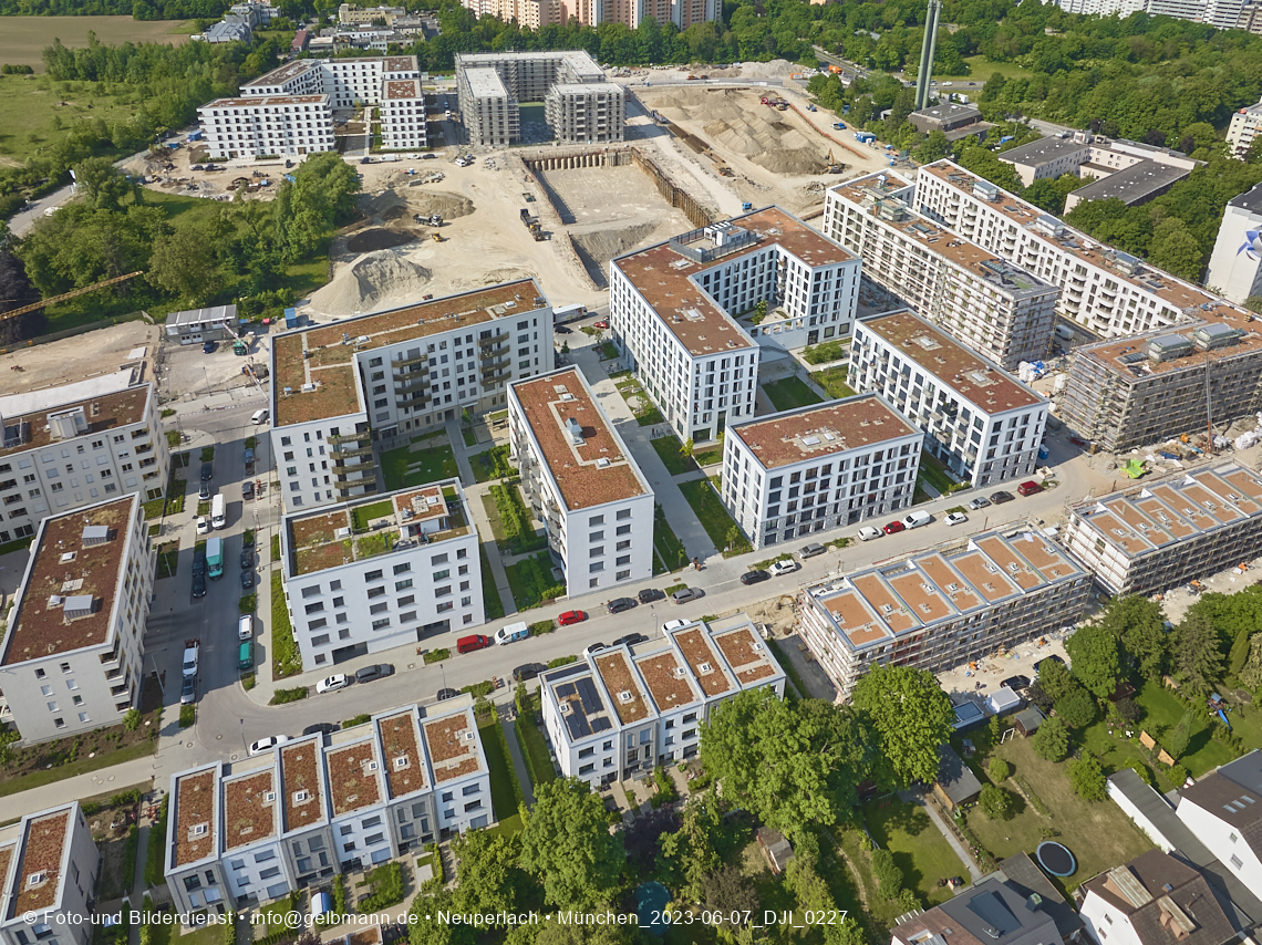 07.06.2023 - Aktuelle Luftbilder aus dem Alexisquartier und Pandion Verde in Neuperlach in München