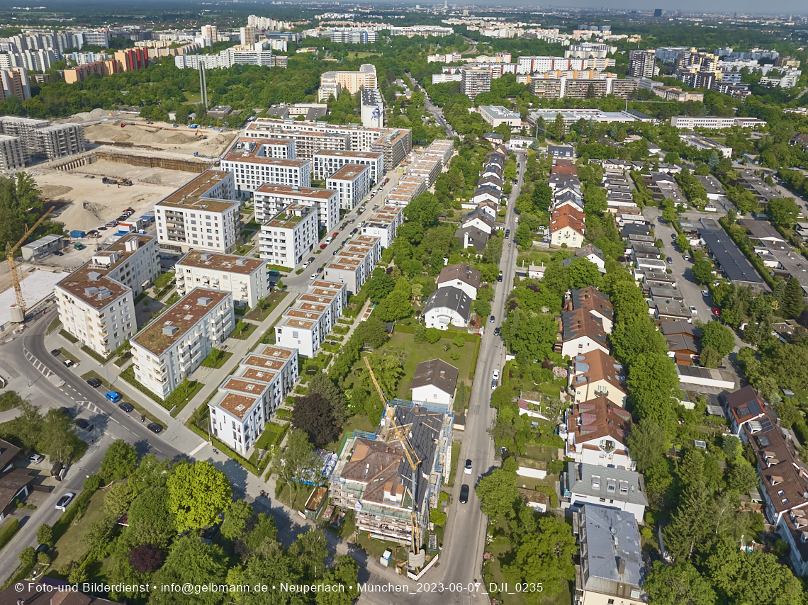 07.06.2023 - Aktuelle Luftbilder aus dem Alexisquartier und Pandion Verde in Neuperlach in München