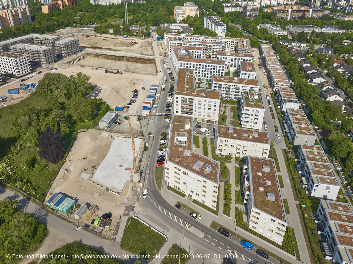 07.06.2023 - Aktuelle Luftbilder aus dem Alexisquartier und Pandion Verde in Neuperlach in München