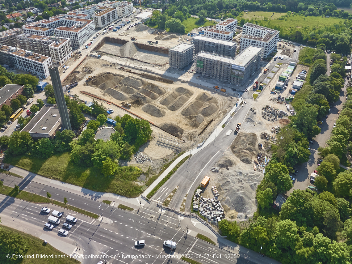 07.06.2023 - Aktuelle Luftbilder aus dem Alexisquartier und Pandion Verde in Neuperlach in München
