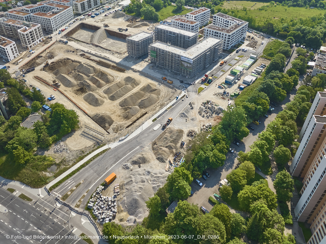 07.06.2023 - Aktuelle Luftbilder aus dem Alexisquartier und Pandion Verde in Neuperlach in München
