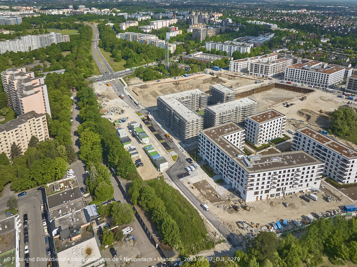07.06.2023 - Aktuelle Luftbilder aus dem Alexisquartier und Pandion Verde in Neuperlach in München