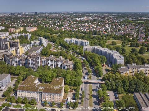 07.07.2023 - Marx-Zentrum, Studentenwohnheim, Wohnanlage Karl-Marx-Ring 52-62, KMR 53-57c Umgebung