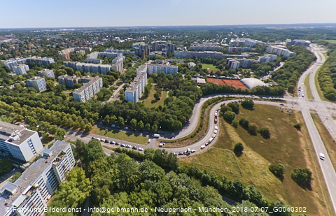 07.07.2023 - Marx-Zentrum, Studentenwohnheim, Wohnanlage Karl-Marx-Ring 52-62, KMR 53-57c Umgebung