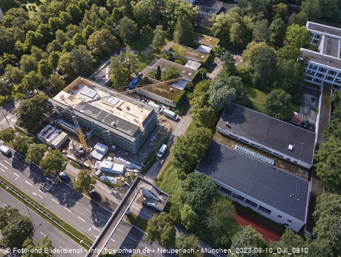 10.08.2023 - Marx-Zentrum, Studentenwohnheim, Wohnanlage Karl-Marx-Ring 52-62, KMR 53-57c Umgebung