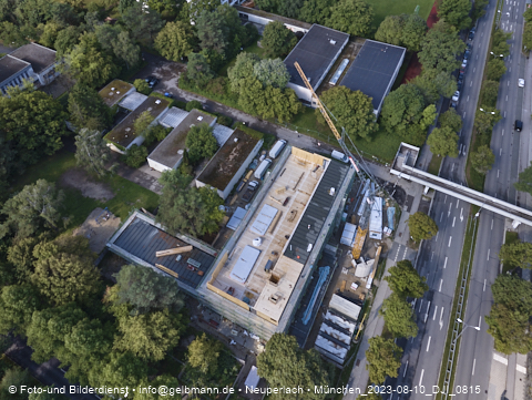 10.08.2023 - Marx-Zentrum, Studentenwohnheim, Wohnanlage Karl-Marx-Ring 52-62, KMR 53-57c Umgebung