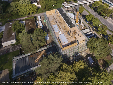 10.08.2023 - Marx-Zentrum, Studentenwohnheim, Wohnanlage Karl-Marx-Ring 52-62, KMR 53-57c Umgebung