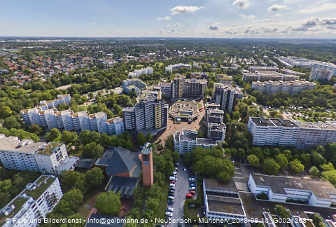 10.08.2023 - Marx-Zentrum, Studentenwohnheim, Wohnanlage Karl-Marx-Ring 52-62, KMR 53-57c Umgebung