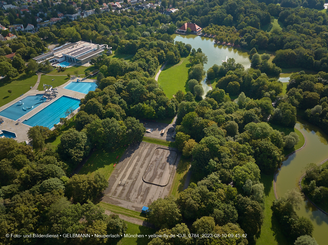 10.08.2023 - der Ostpark mit See in Neuperlach