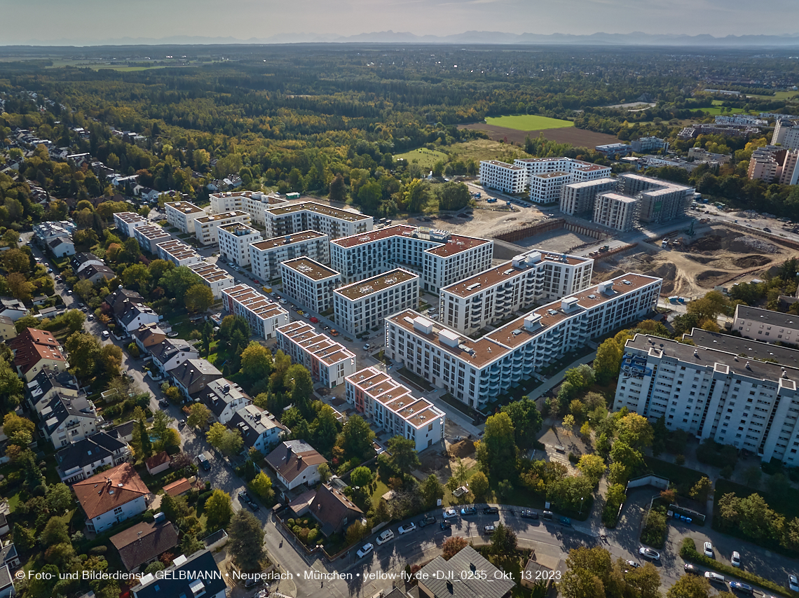 13.10.2023 - DEMOS-Baustelle und BayernHeim-Baustelle Alexisquartier udn Pandion Verde in Neuperlach