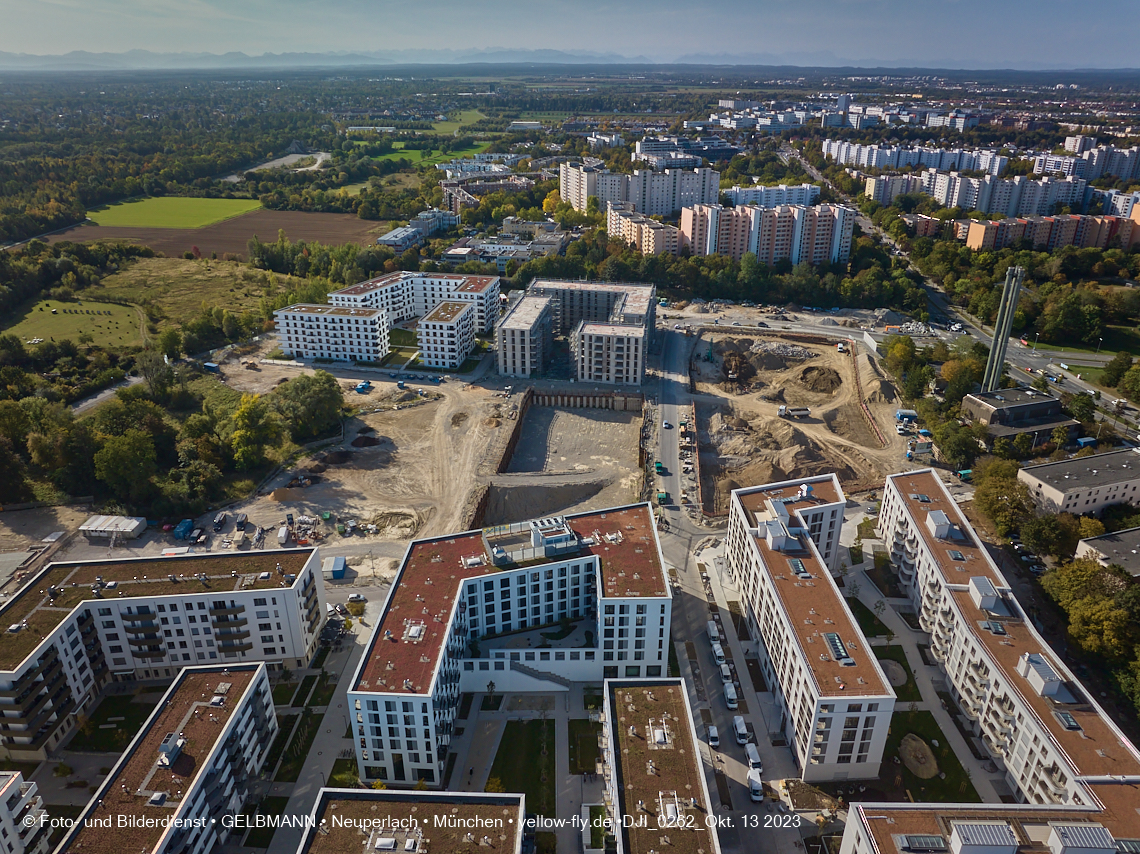 13.10.2023 - DEMOS-Baustelle und BayernHeim-Baustelle Alexisquartier udn Pandion Verde in Neuperlach