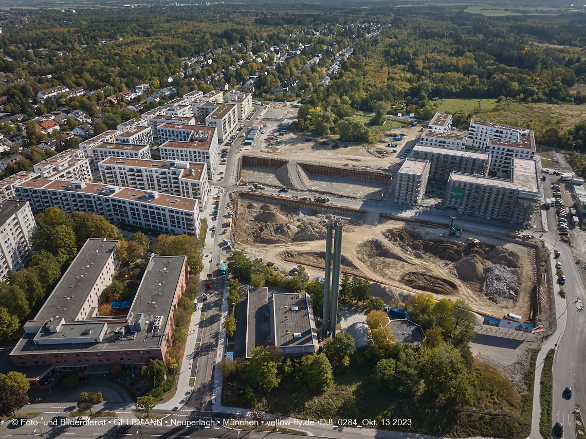 13.10.2023 - DEMOS-Baustelle und BayernHeim-Baustelle Alexisquartier udn Pandion Verde in Neuperlach