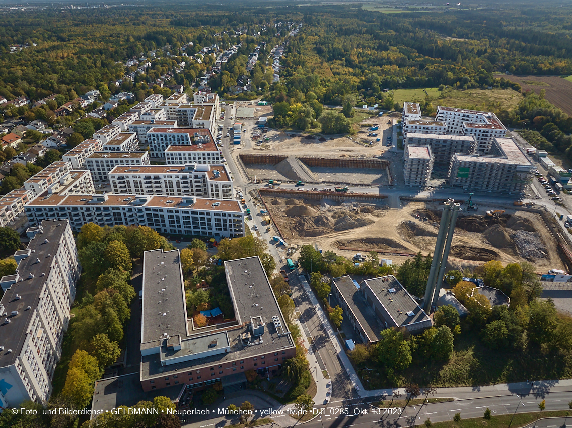 13.10.2023 - DEMOS-Baustelle und BayernHeim-Baustelle Alexisquartier udn Pandion Verde in Neuperlach