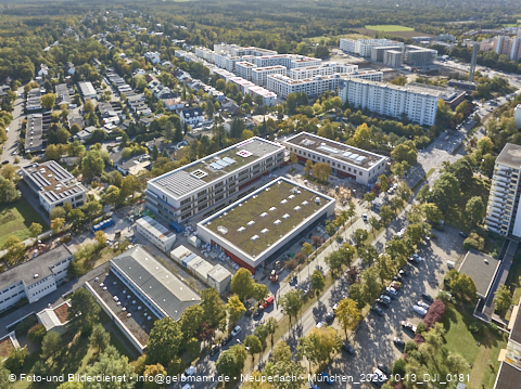 13.10.2023 - Karl-Marx-Ring 52-62 und Marx-Zentrum mit Umgebung in Neuperlach