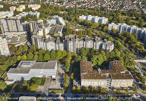 13.10.2023 - Karl-Marx-Ring 52-62 und Marx-Zentrum mit Umgebung in Neuperlach