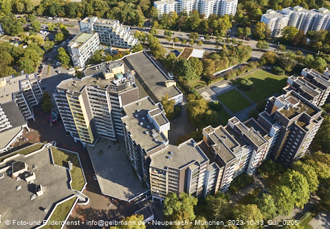 13.10.2023 - Karl-Marx-Ring 52-62 und Marx-Zentrum mit Umgebung in Neuperlach