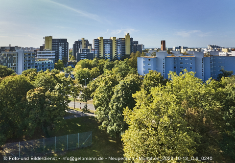 13.10.2023 - Karl-Marx-Ring 52-62 und Marx-Zentrum mit Umgebung in Neuperlach