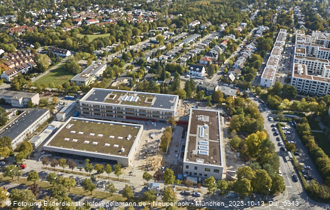 13.10.2023 - Karl-Marx-Ring 52-62 und Marx-Zentrum mit Umgebung in Neuperlach