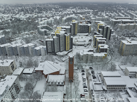 04.12.2023 - Marx-Zentrum, Studentenwohnheim und Wohnanlage Karl-Marx-Ring 52-62 und KMR 53-57c